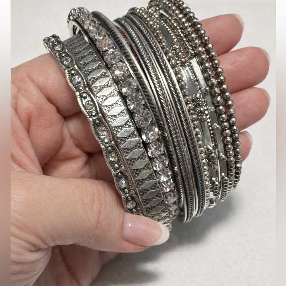 Chico’s Silver Tone Stackable Bangle Bracelet Set… - image 1